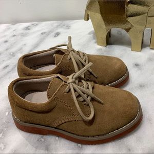 Tucker and Tate kids suede oxford shoes